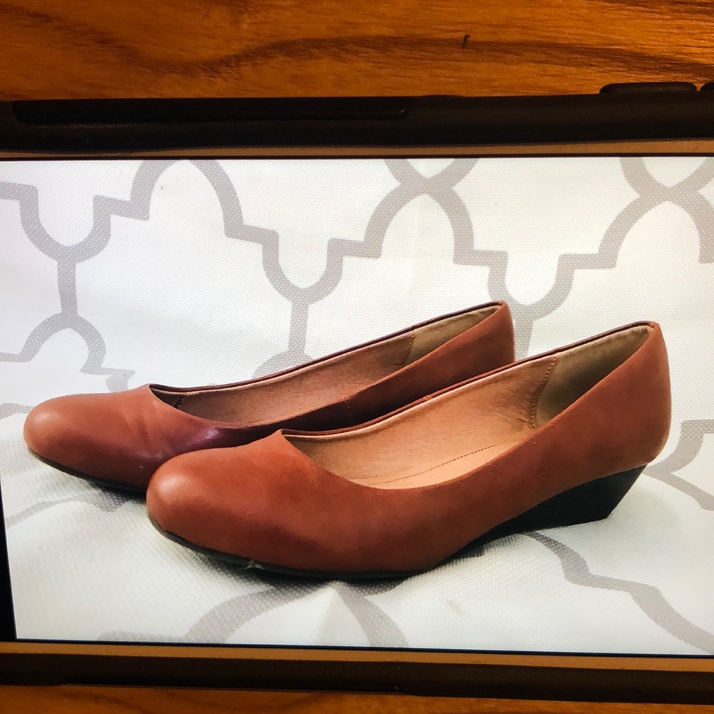 Low flats/heels